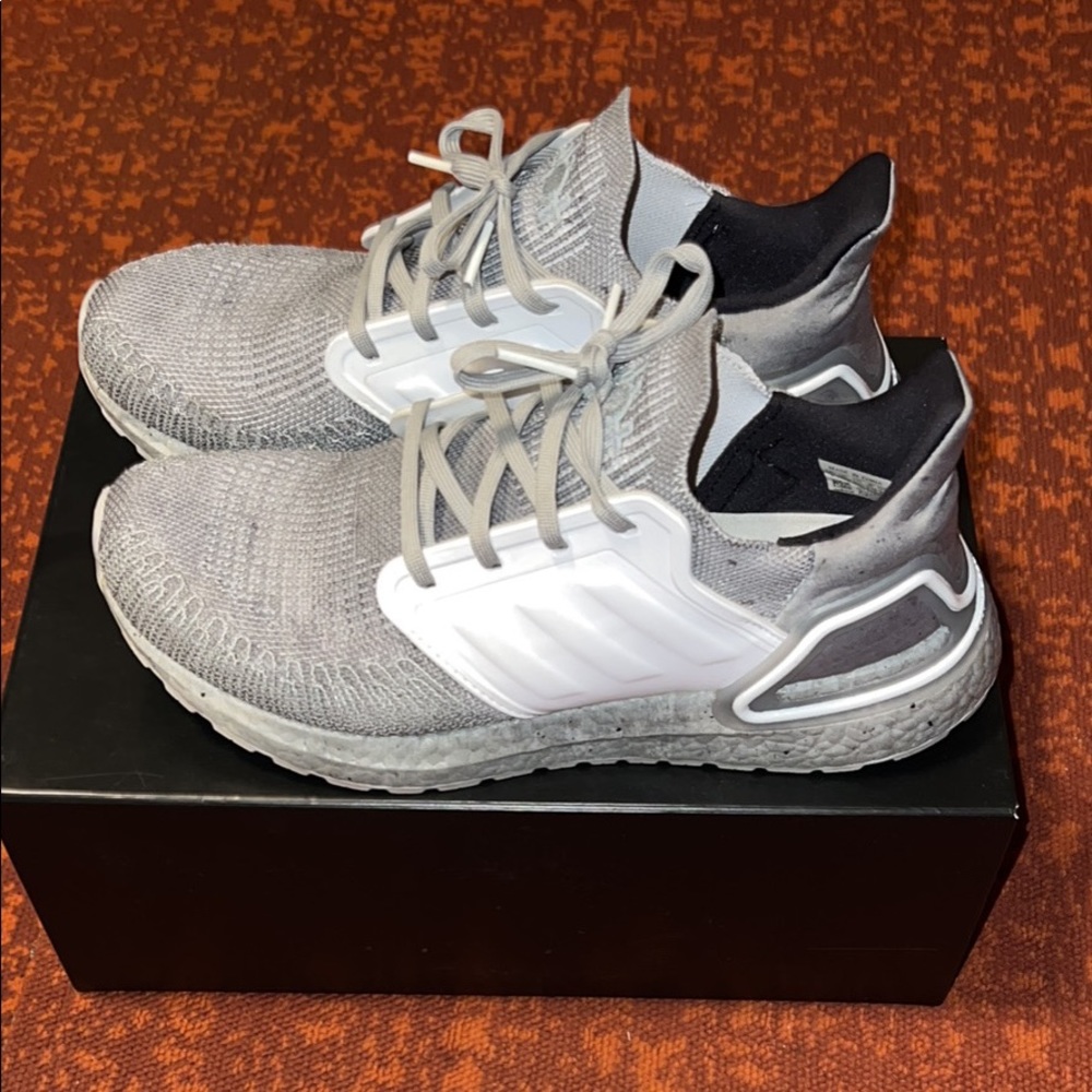 Men’s ultraboost special James Bond edition